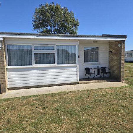 103 Sunbeach South Facing 2 Bed Chalet M And T Chalets Great Yarmouth Buitenkant foto